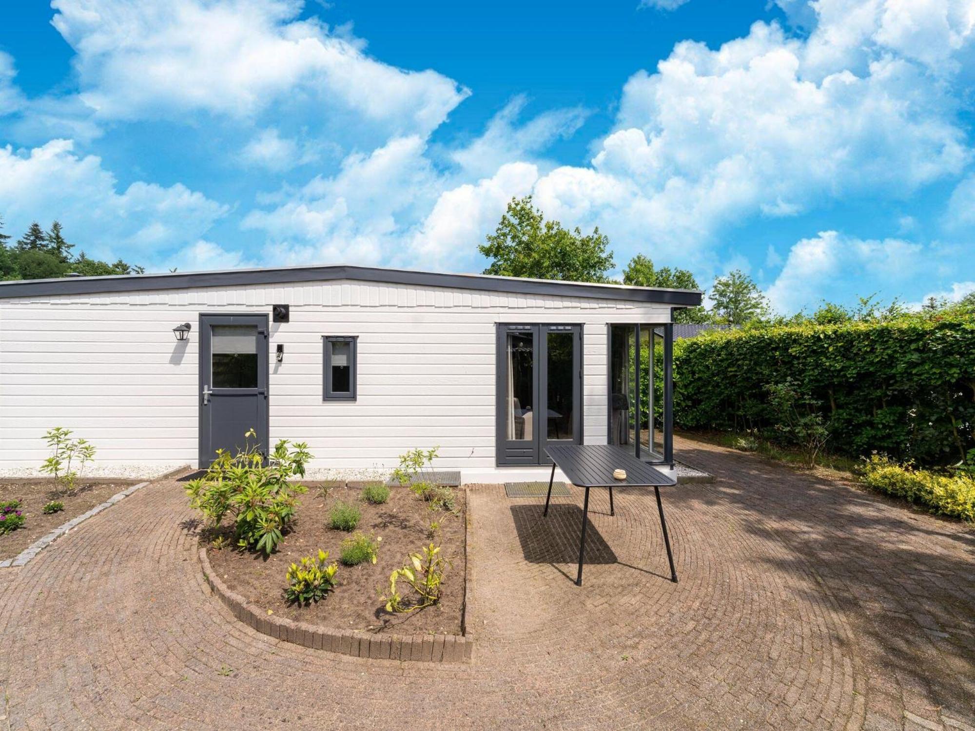 Cozy Chalet In Stegeren With A Terrace מראה חיצוני תמונה