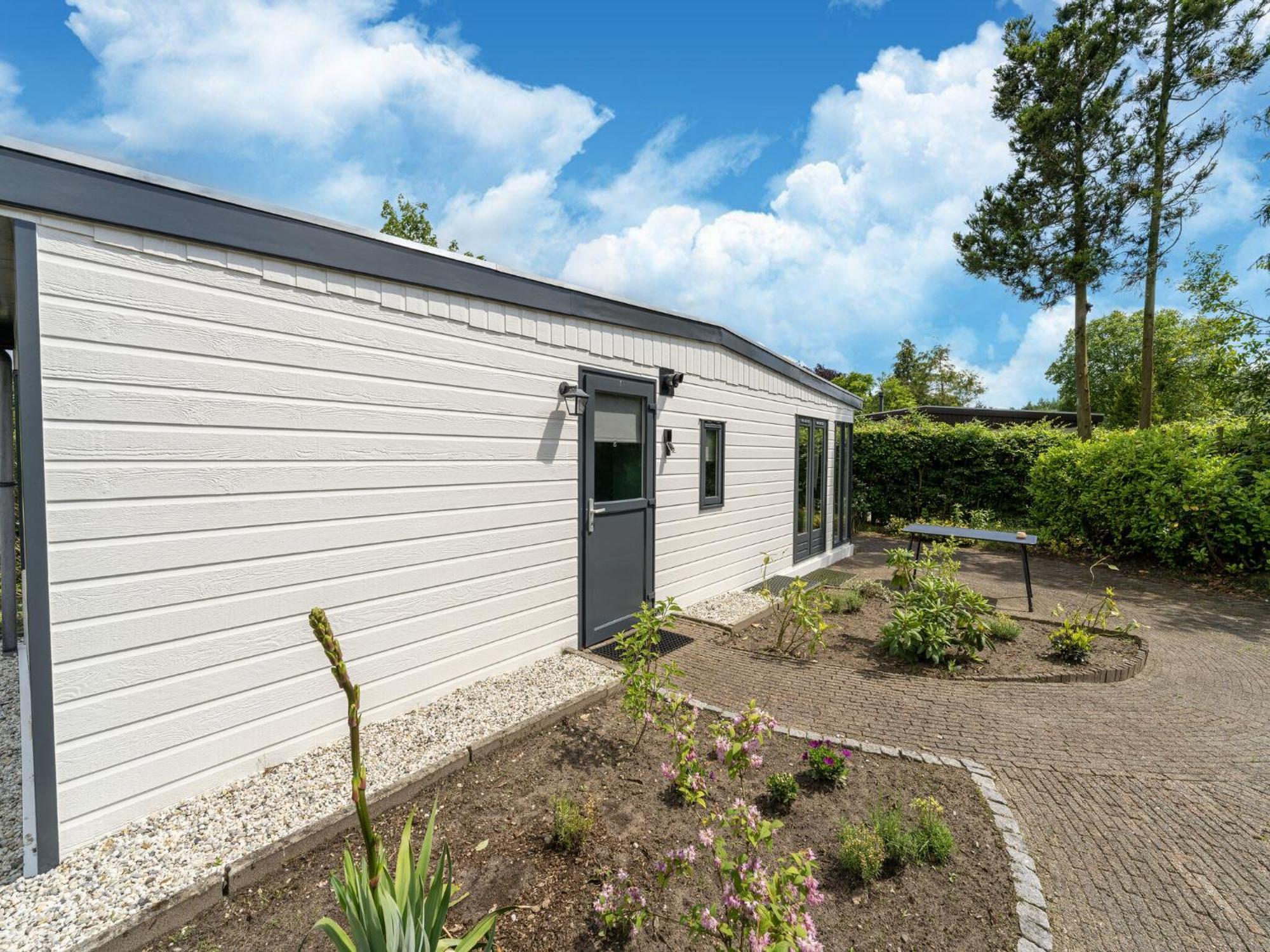 Cozy Chalet In Stegeren With A Terrace מראה חיצוני תמונה